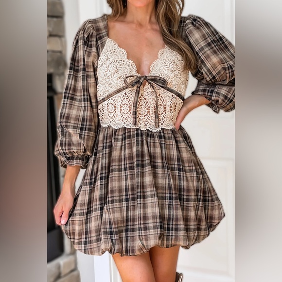 NWT Delilah Plaid and Lace Bubble Mini Dress - Sand